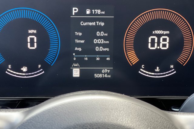 Used 2025 Hyundai Kona SEL AWD/4WD image 32