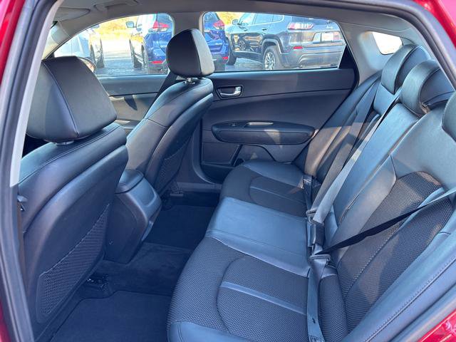 Used 2019 Kia Optima S image 11
