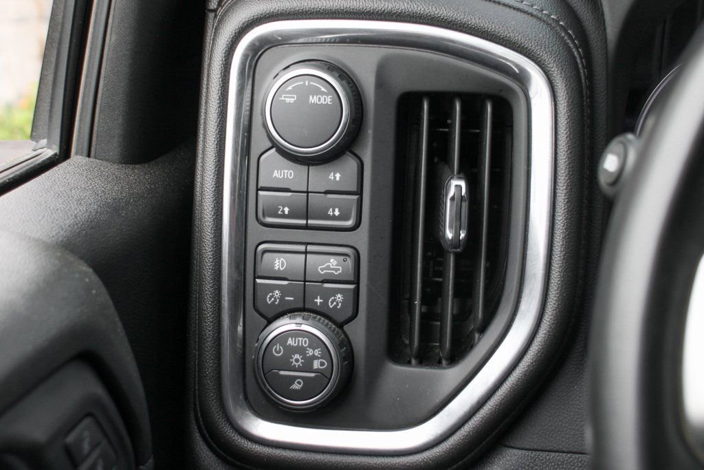 Used 2023 Chevrolet Silverado 3500 LTZ w/ LTZ Convenience Package AWD/4WD image 23