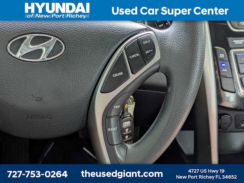 Used 2017 Hyundai Elantra GT image 26