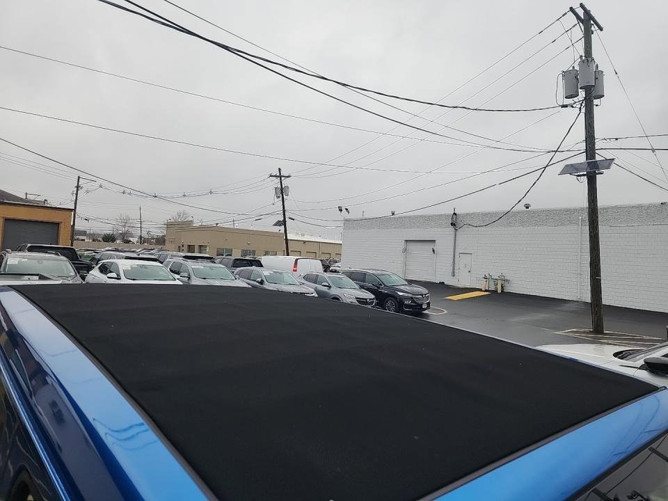 Used 2022 Jeep Wrangler Unlimited Rubicon 4xe w/ Steel Bumper Group image 11