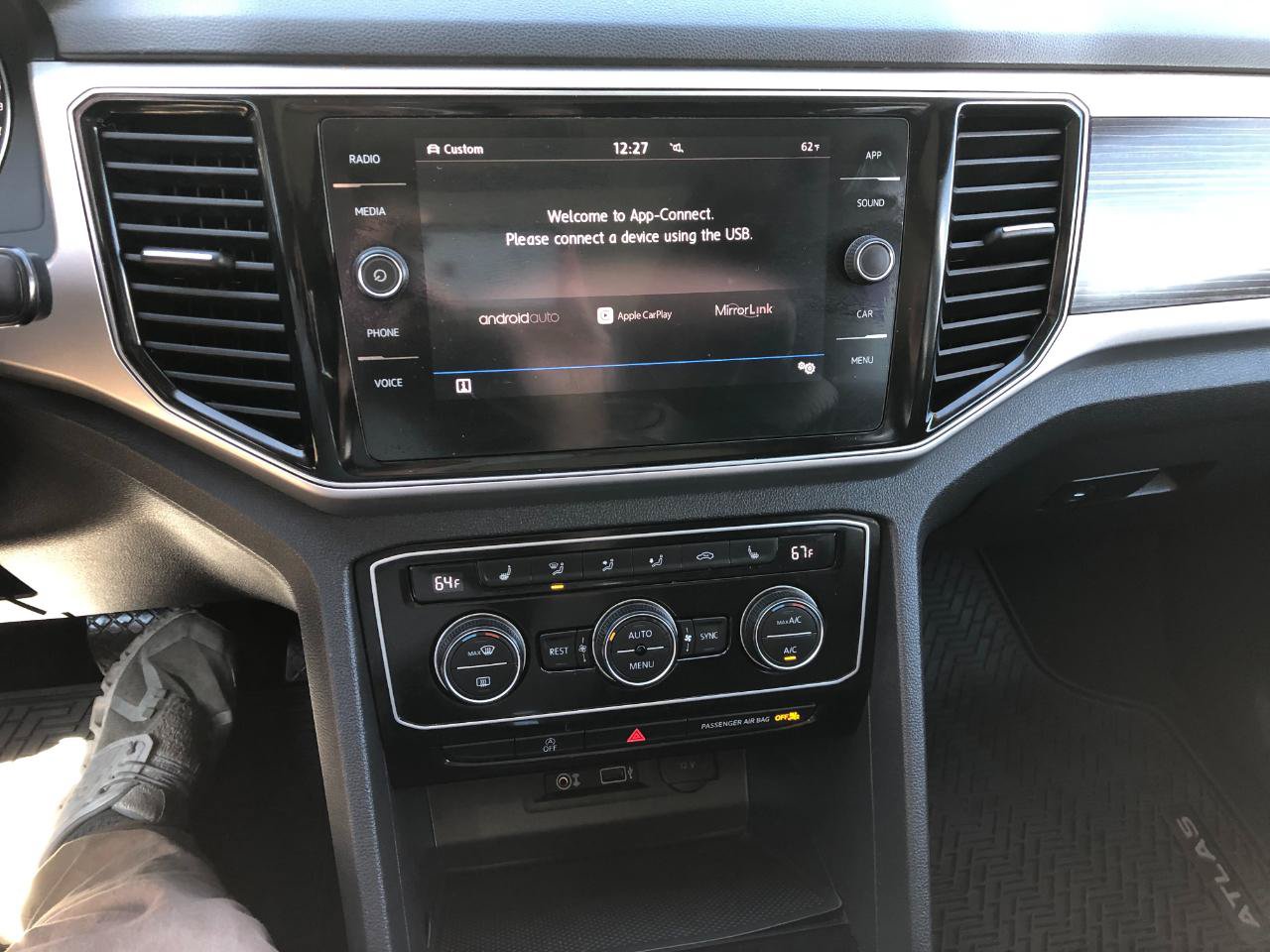 Used 2018 Volkswagen Atlas SEL AWD/4WD image 20