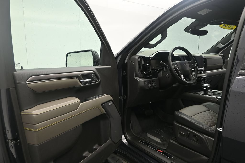 Used 2024 Chevrolet Silverado 1500 ZR2 w/ Technology Package AWD/4WD image 12