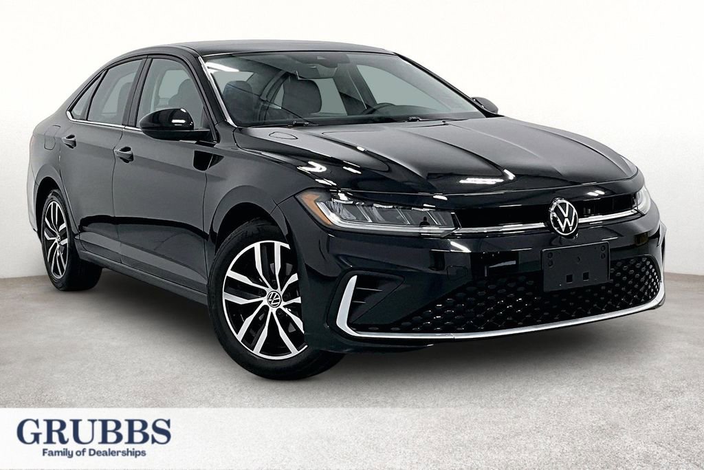 Used 2025 Volkswagen Jetta SE image 1