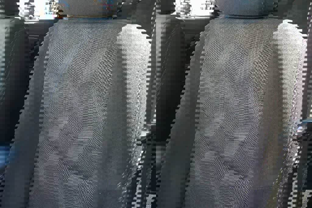 Used 2015 Nissan Rogue SV w/ SV Family Package FWD image 20