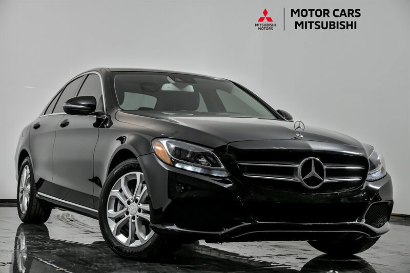Used 2016 Mercedes-Benz C 300 4MATIC Sedan image 1
