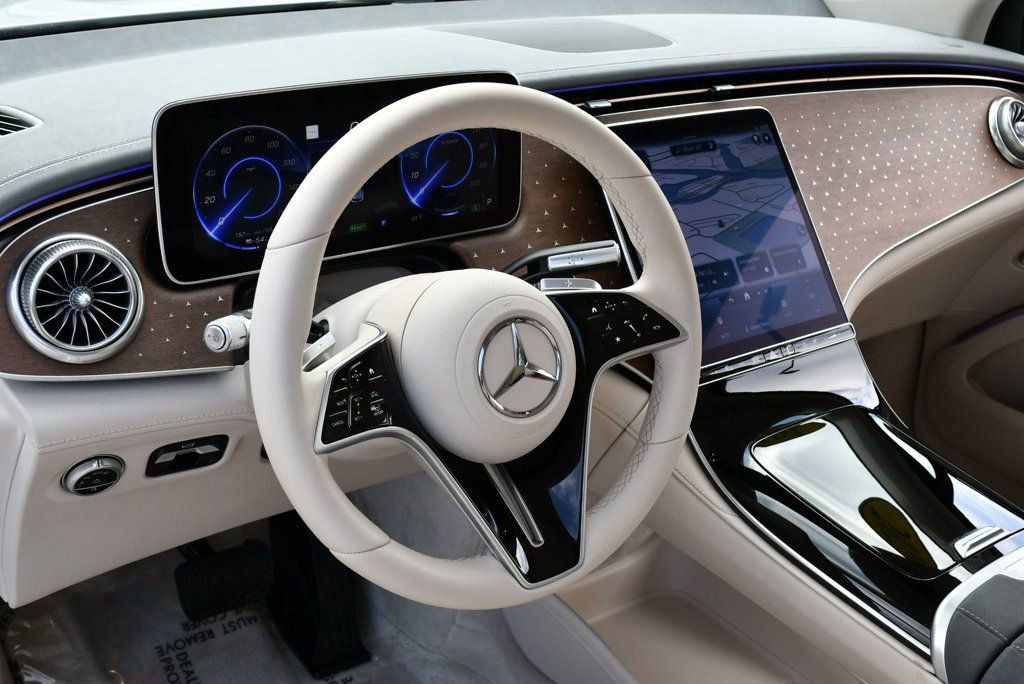 Used 2023 Mercedes-Benz EQS 450+ SUV image 55