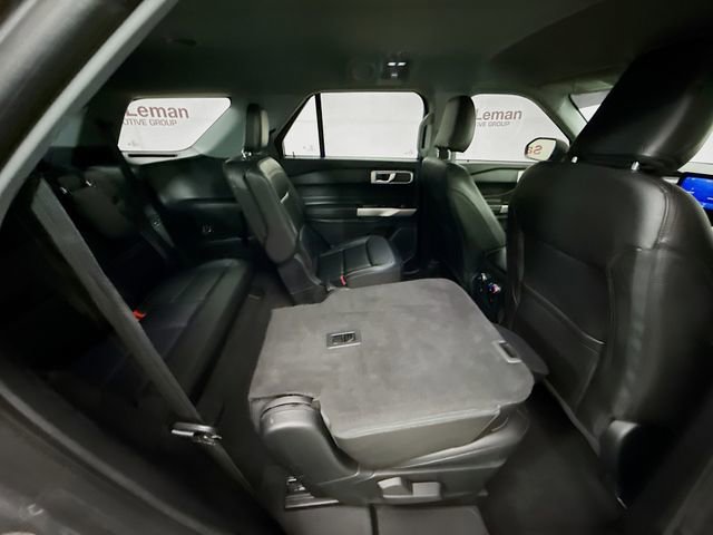 Used 2022 Ford Explorer XLT w/ Equipment Group 202A image 28