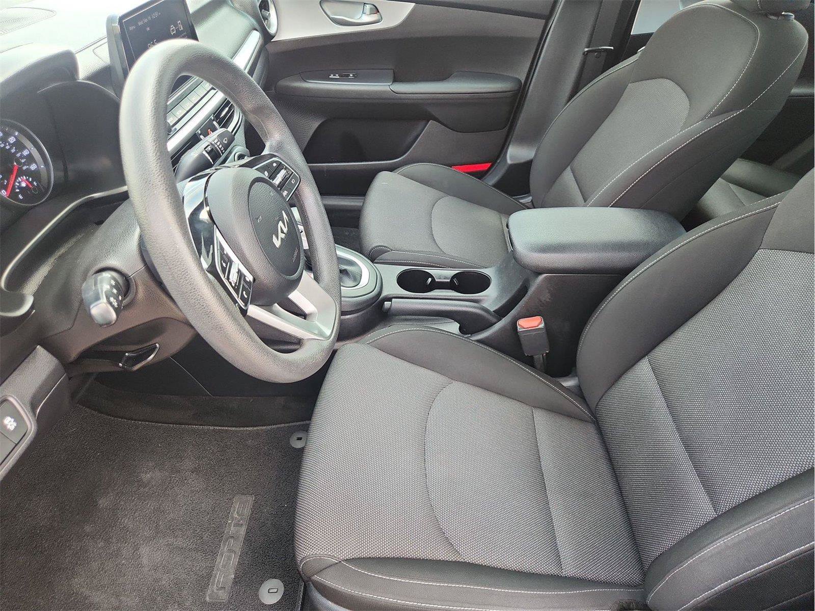 Used 2023 Kia Forte LXS FWD image 17