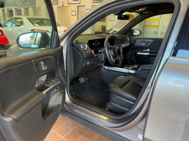 Used 2021 Mercedes-Benz GLB 250 image 22
