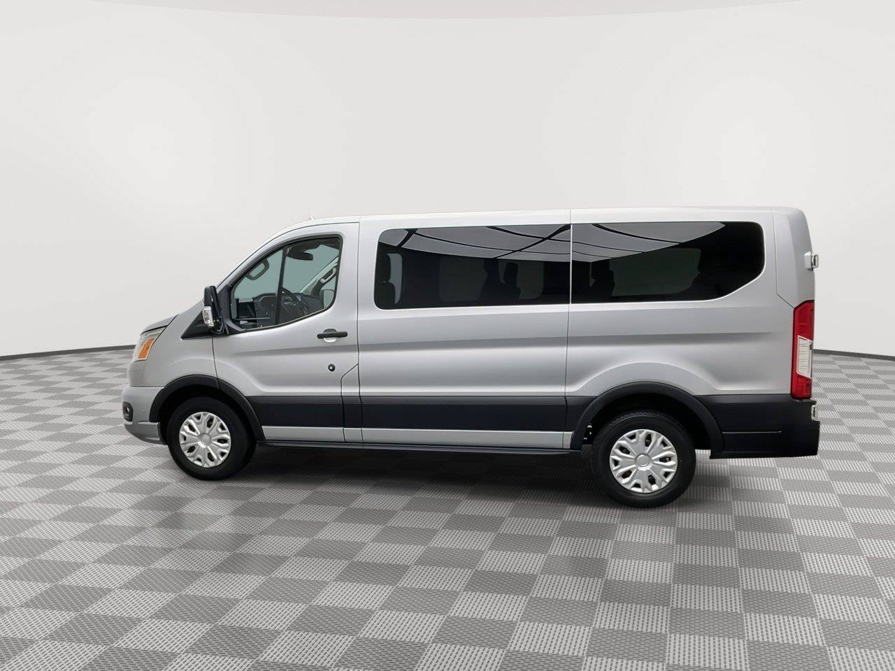 Certified 2020 Ford Transit 150 XLT RWD image 29