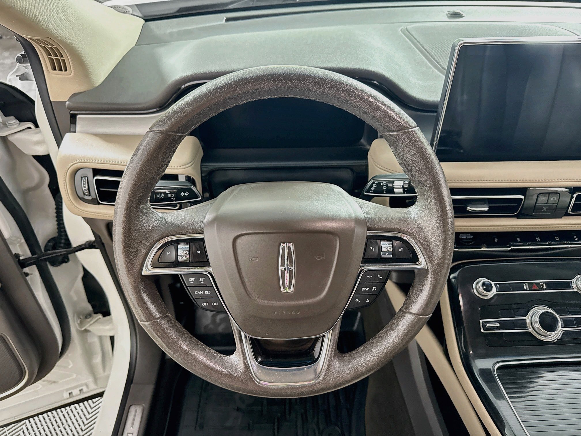 Used 2022 Lincoln Nautilus AWD w/ Premium Package image 15