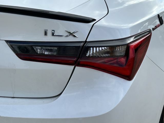 Used 2019 Acura ILX FWD image 8