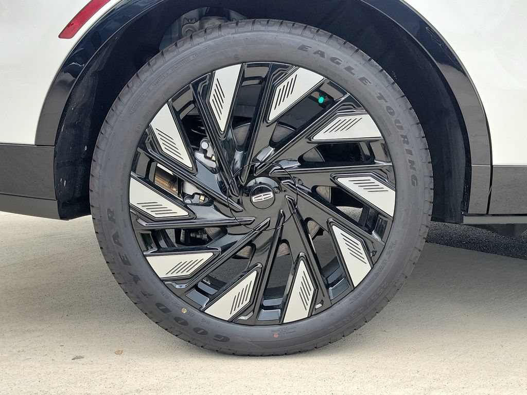 New 2026 Lincoln Nautilus Reserve w/ Jet Appearance Package AWD/4WD image 7