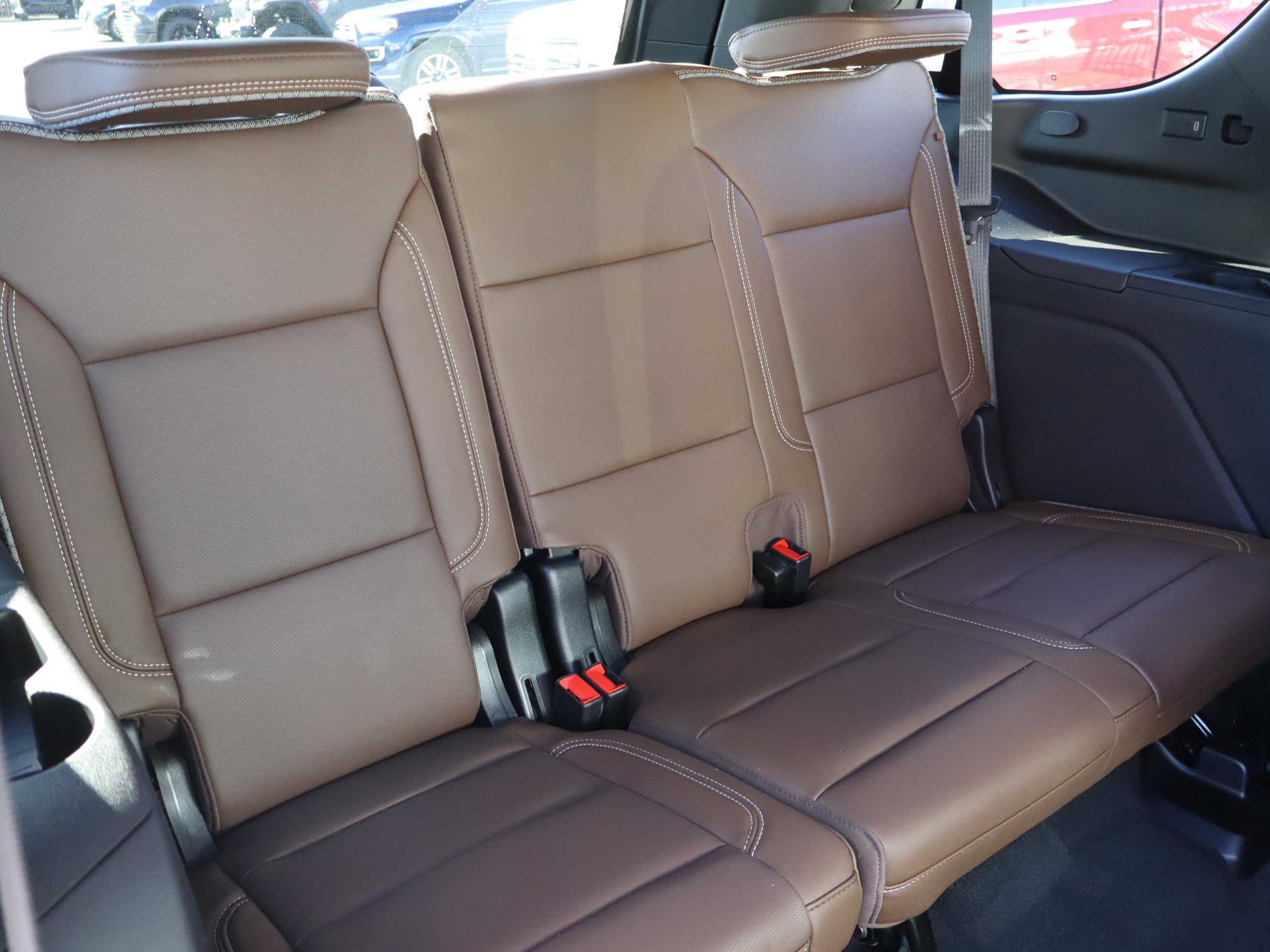Certified 2024 Chevrolet Tahoe High Country AWD/4WD image 38