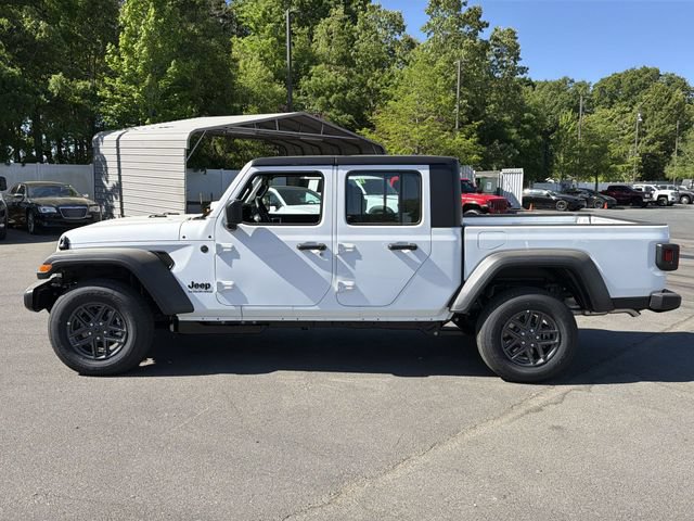 New 2026 Jeep Gladiator Sport AWD/4WD image 10