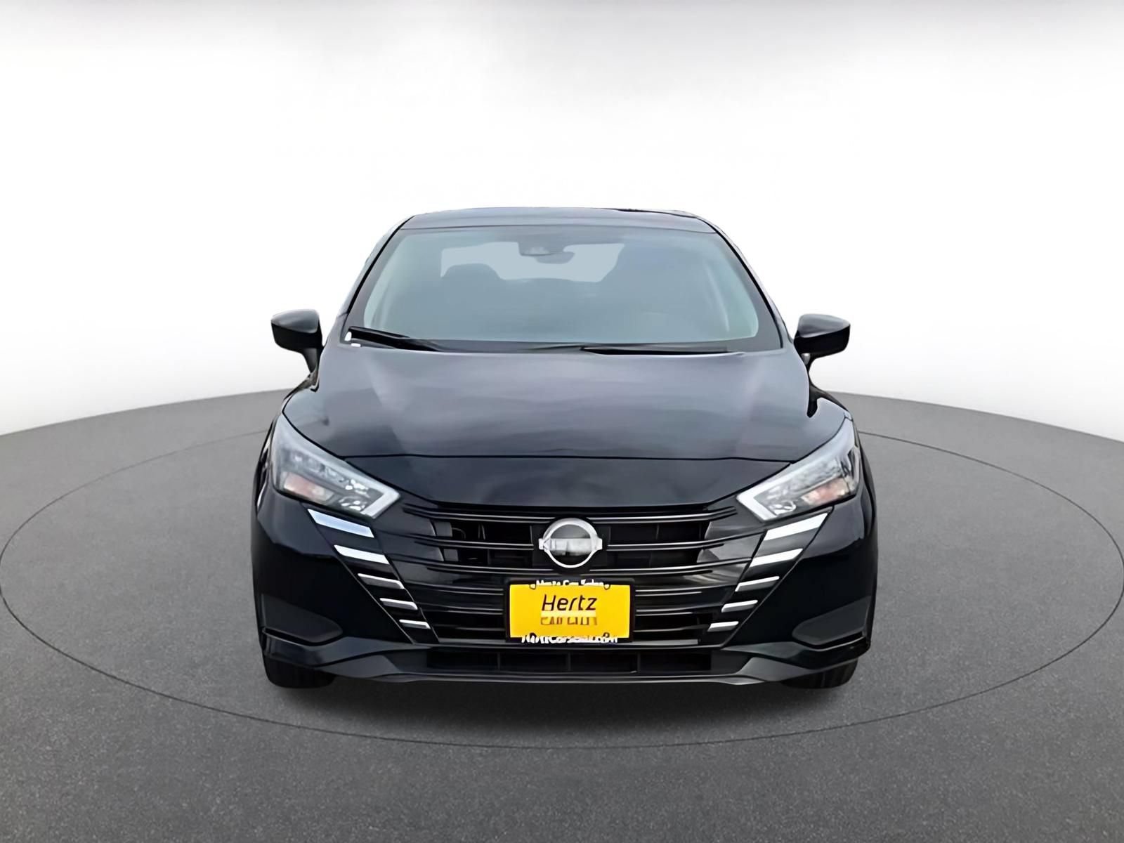 Used 2025 Nissan Versa SV FWD image 4