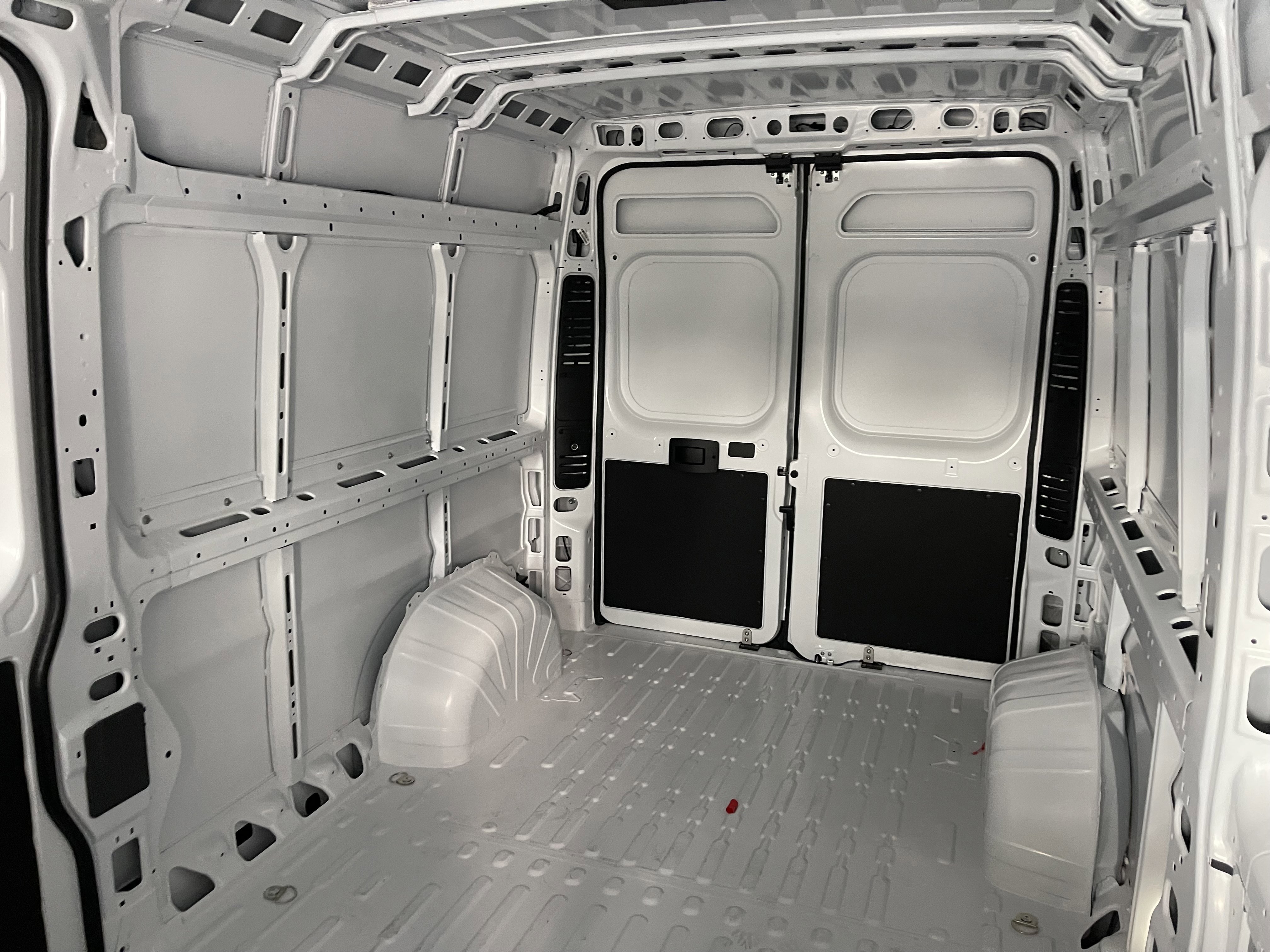 New 2025 RAM ProMaster 2500 w/ Convenience Group image 15