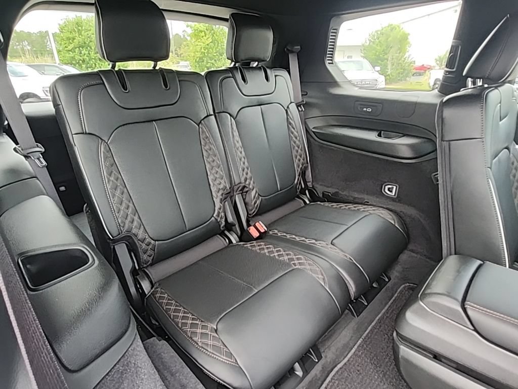 Used 2025 Jeep Grand Cherokee L Summit w/ Obsidian Package AWD/4WD image 48