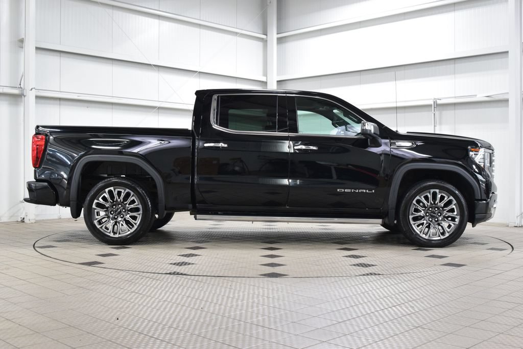 Used 2024 GMC Sierra 1500 Denali Ultimate AWD/4WD image 9