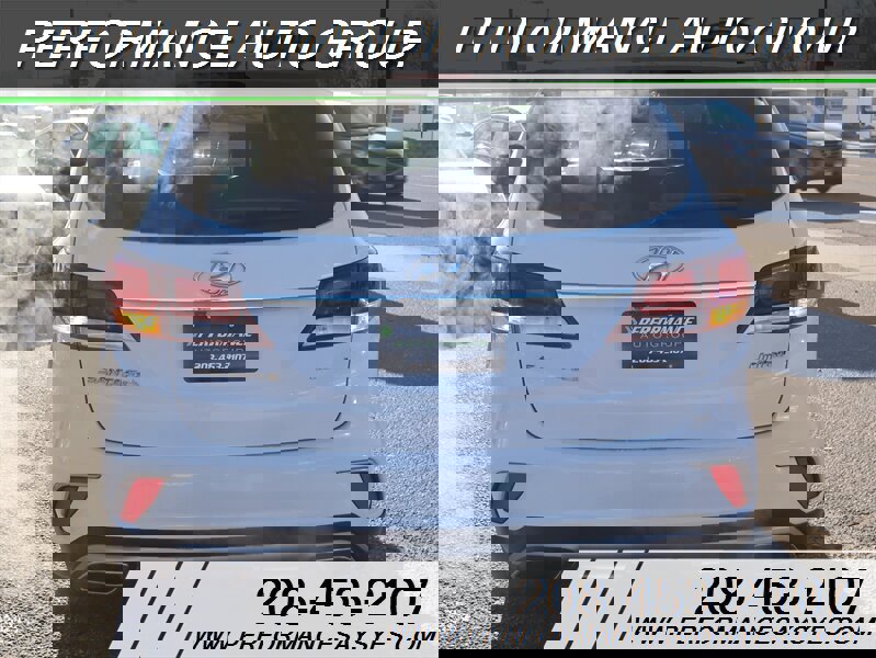 Used 2017 Hyundai Santa Fe Limited image 11