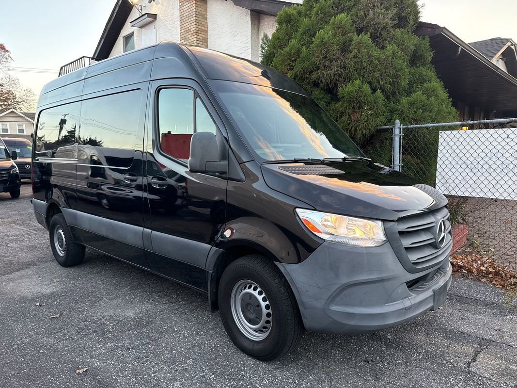 Used 2020 Mercedes-Benz Sprinter 2500 w/ Driver Convenience Package image 9