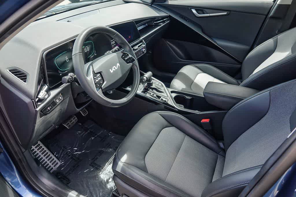 Certified 2023 Kia Niro EX Touring FWD image 16