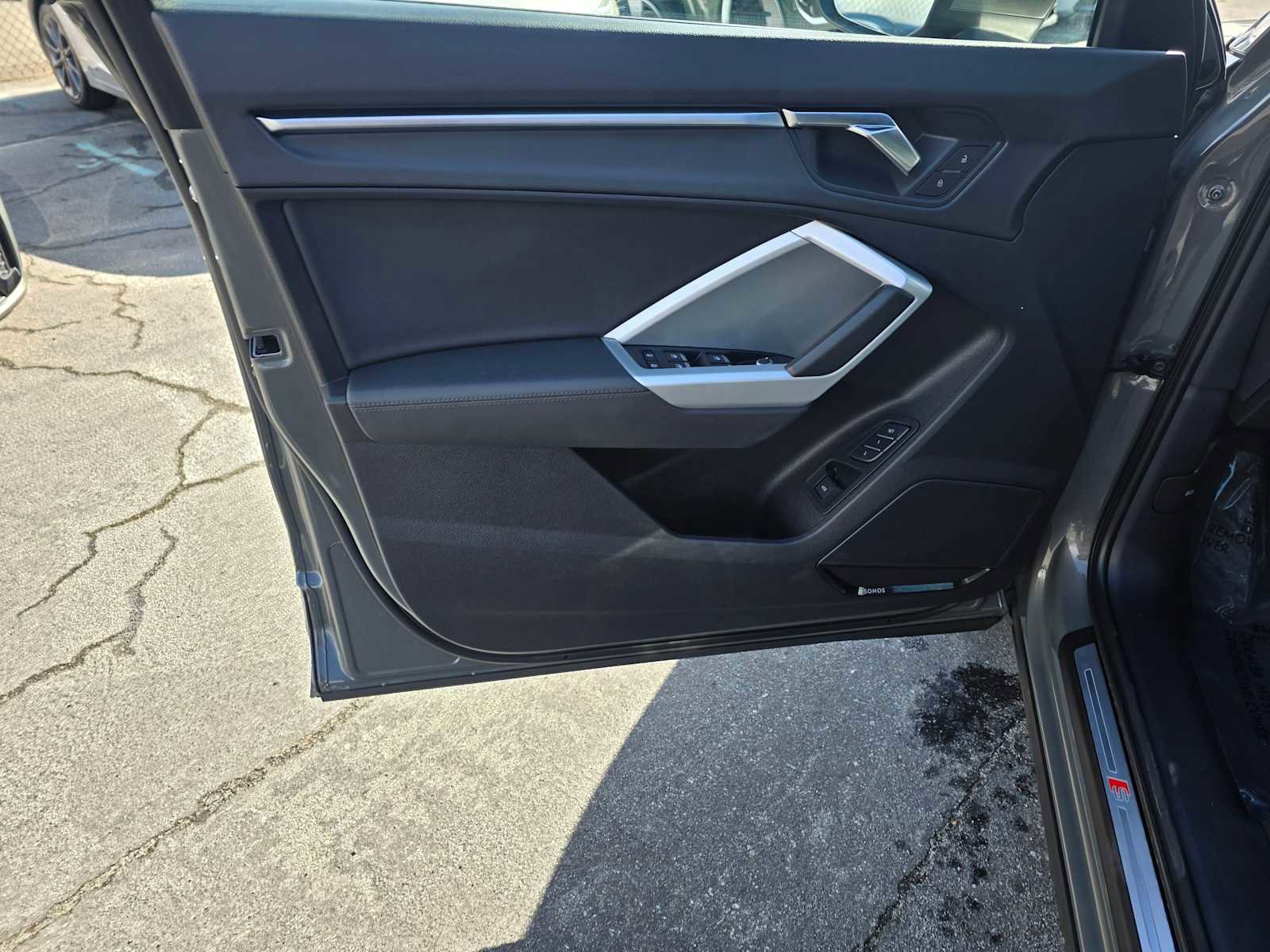 Used 2023 Audi Q3 2.0T Premium Plus w/ Premium Plus Package image 23