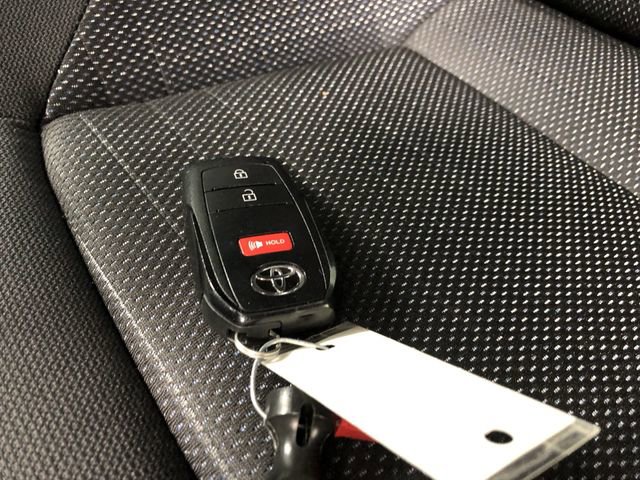 Used 2026 Toyota Corolla Cross SE image 29