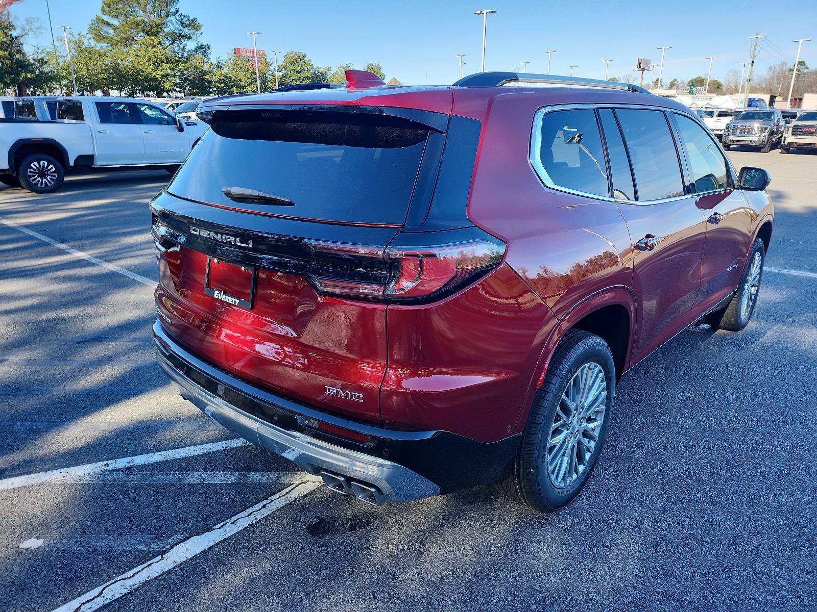 New 2026 GMC Acadia Denali w/ Super Cruise Package FWD image 3