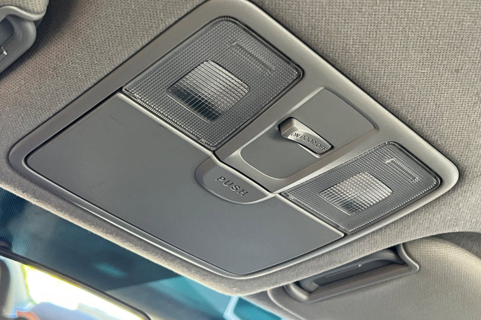 Used 2013 Hyundai Elantra GLS w/ Preferred Pkg FWD image 23