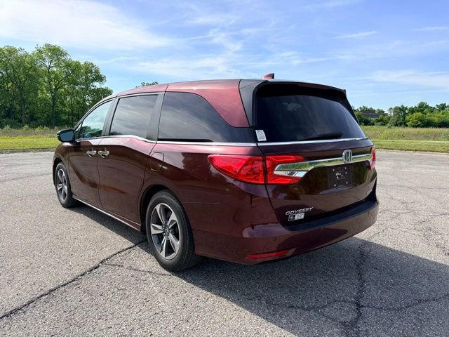 Used 2018 Honda Odyssey Touring image 3