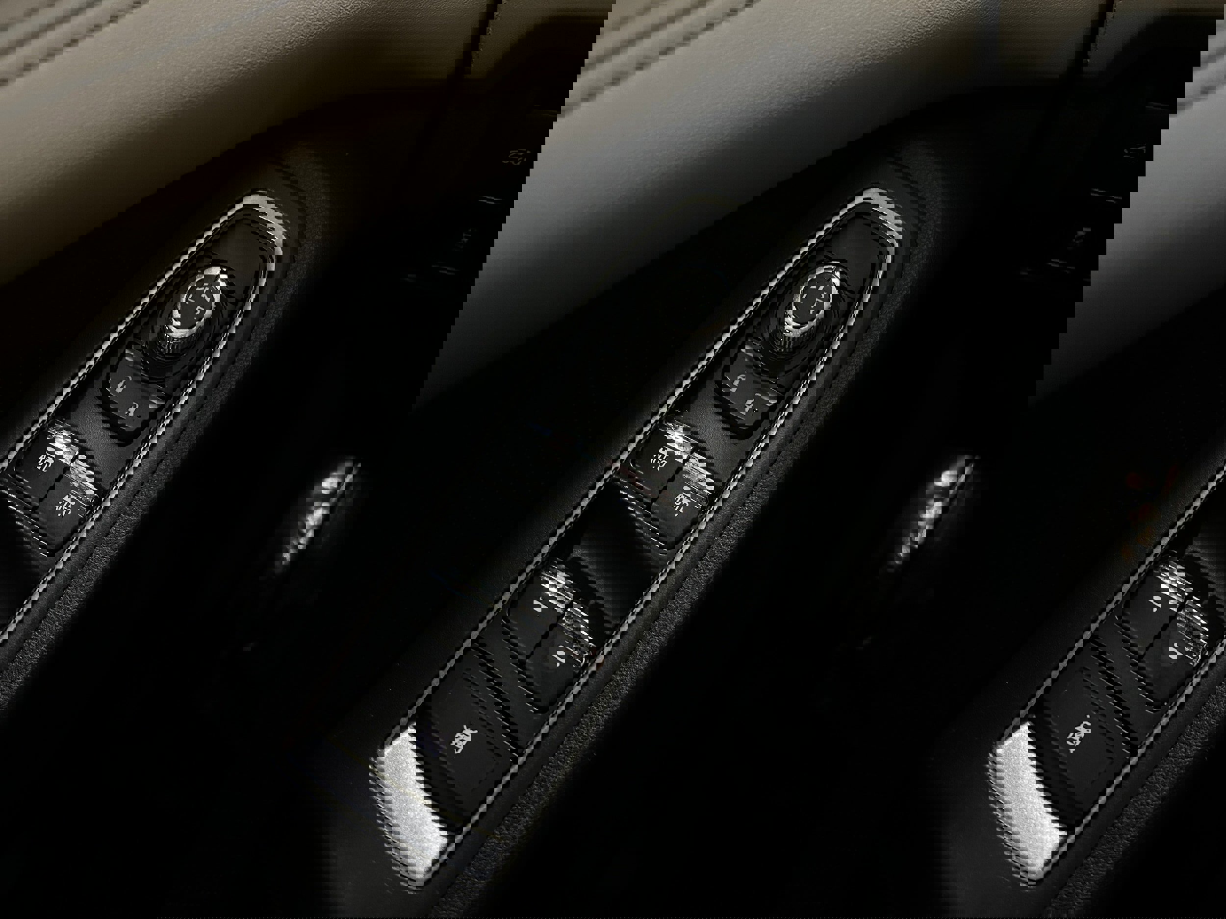 Used 2021 Subaru Ascent Limited w/ Technology Package image 25