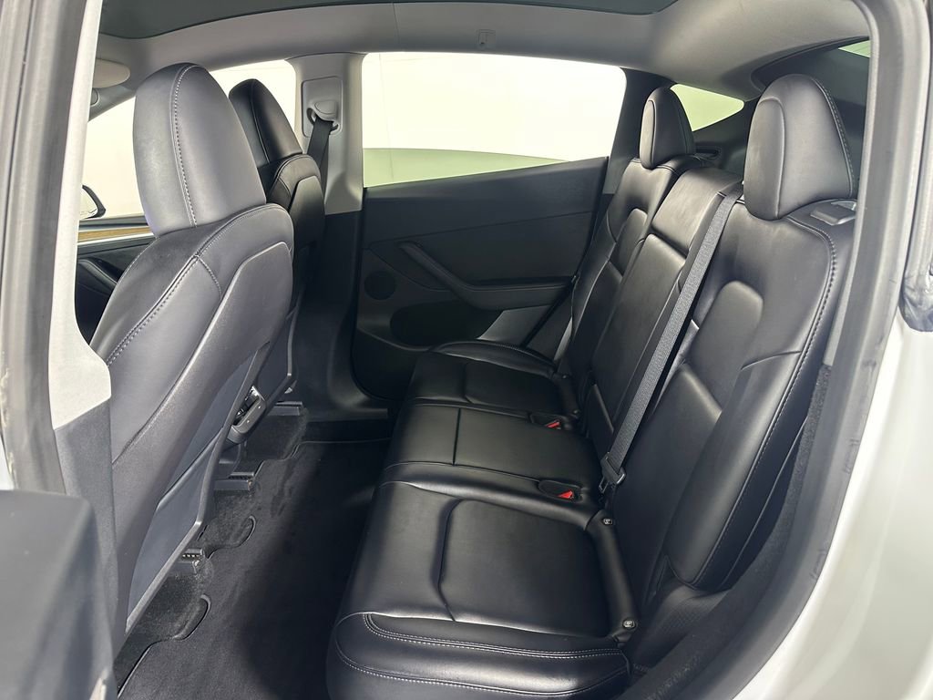 Used 2023 Tesla Model Y Long Range AWD/4WD image 24