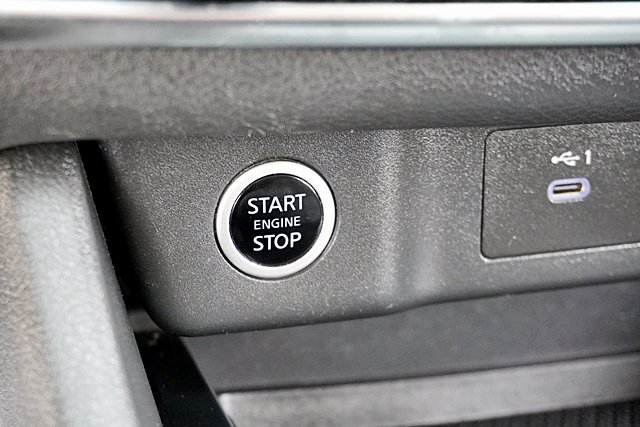 Used 2021 Nissan Rogue SV FWD image 39