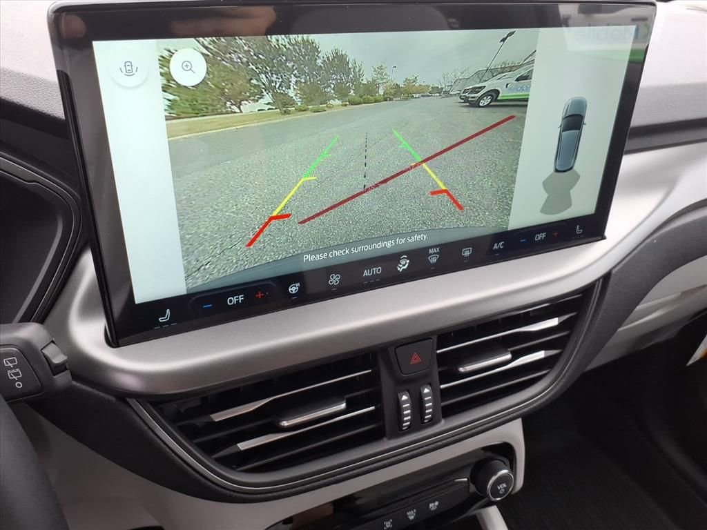 New 2025 Ford Escape SE image 19