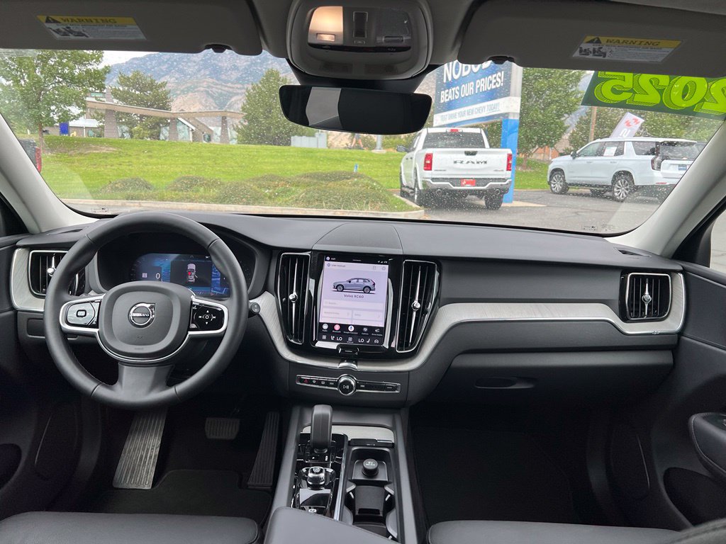 Used 2025 Volvo XC60 B5 Plus w/ Climate Package AWD/4WD image 20