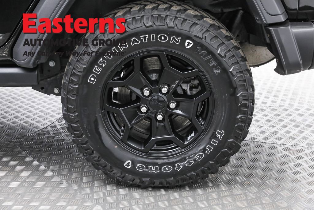 Used 2023 Jeep Wrangler Unlimited w/ Cold Weather Group AWD/4WD image 36