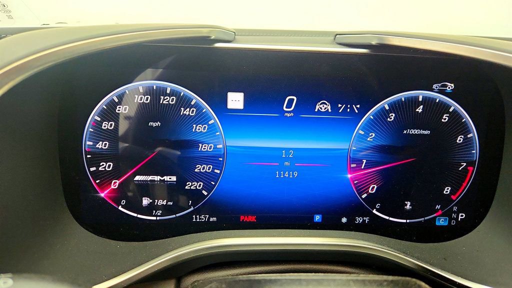 Used 2022 Mercedes-Benz SL 63 AMG 4MATIC w/ Driver Assistance Package image 13