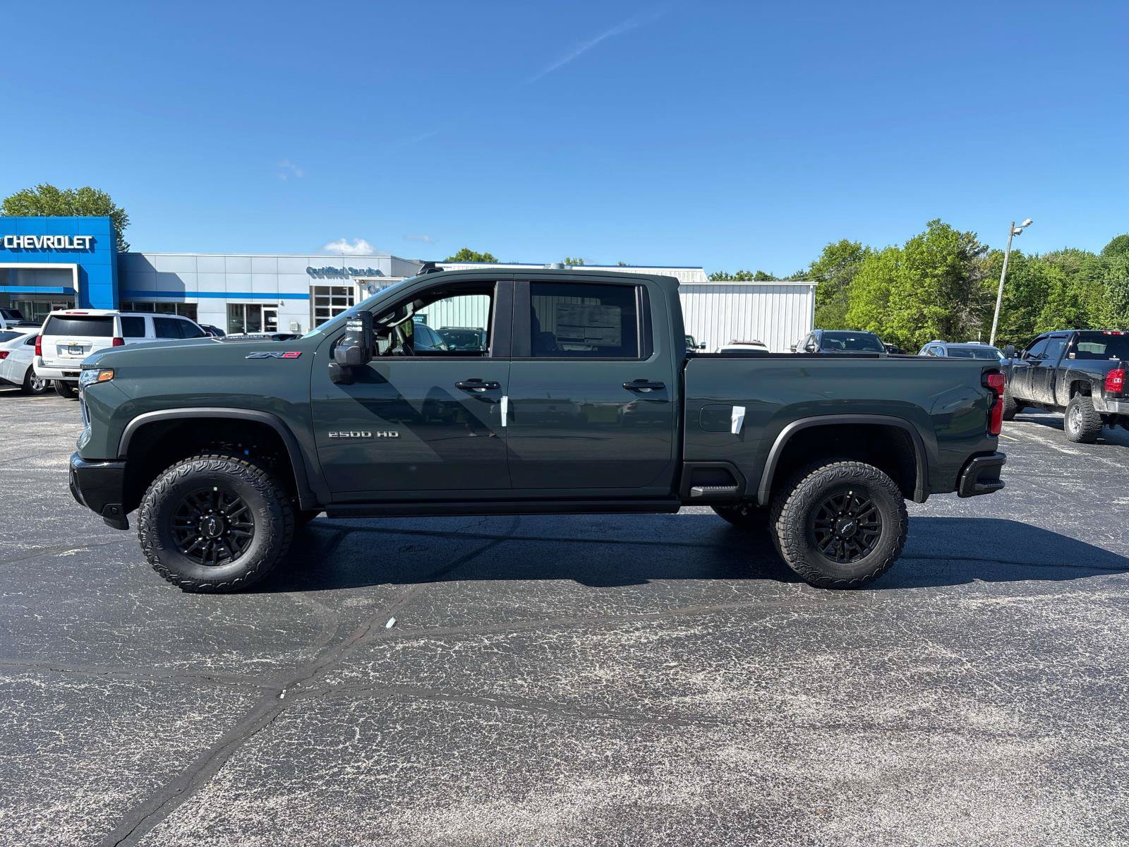 New 2026 Chevrolet Silverado 2500 ZR2 w/ LPO, Dark Essentials Package AWD/4WD image 2
