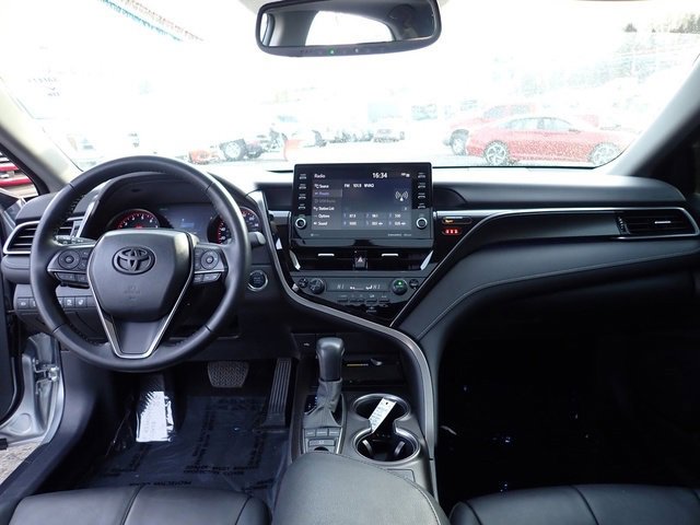 Used 2023 Toyota Camry XSE image 19