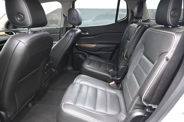 Used 2019 GMC Acadia Denali w/ Technology Package FWD image 17