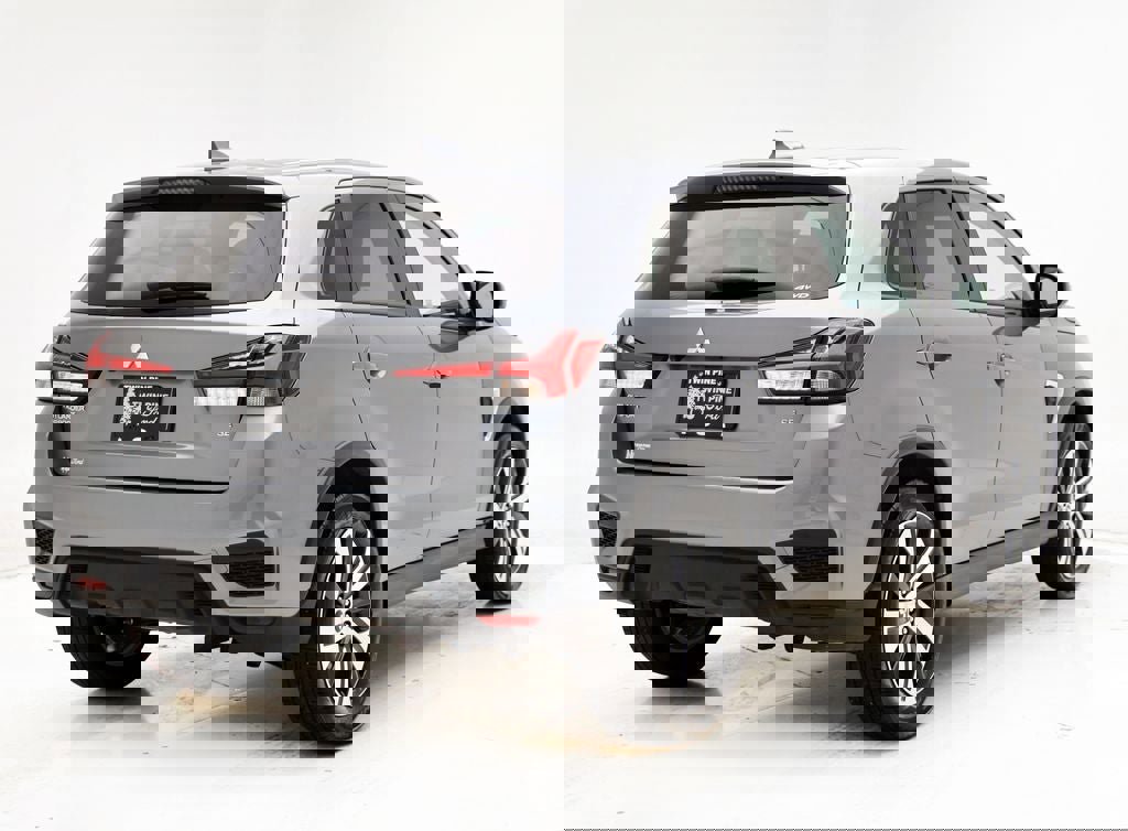 Used 2025 Mitsubishi Outlander Sport AWD image 9