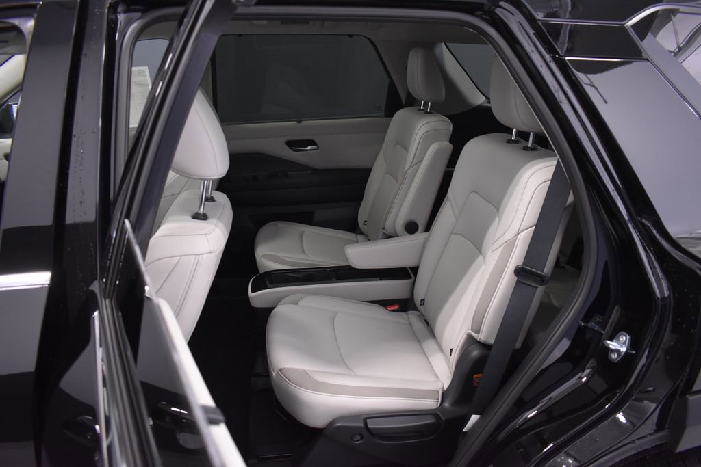 New 2026 Nissan Pathfinder SL AWD/4WD image 32