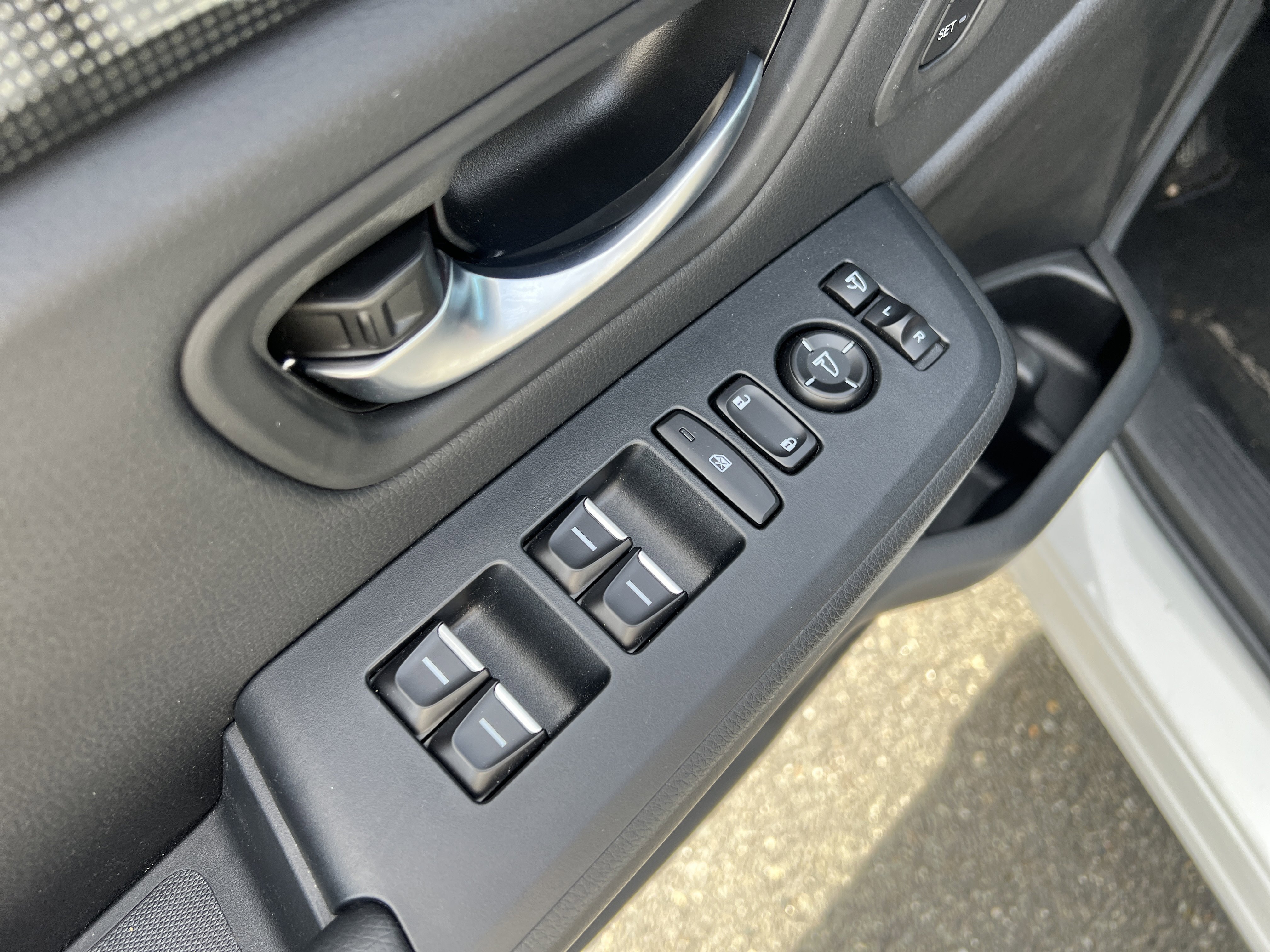 Used 2025 Honda Pilot Black Edition image 21