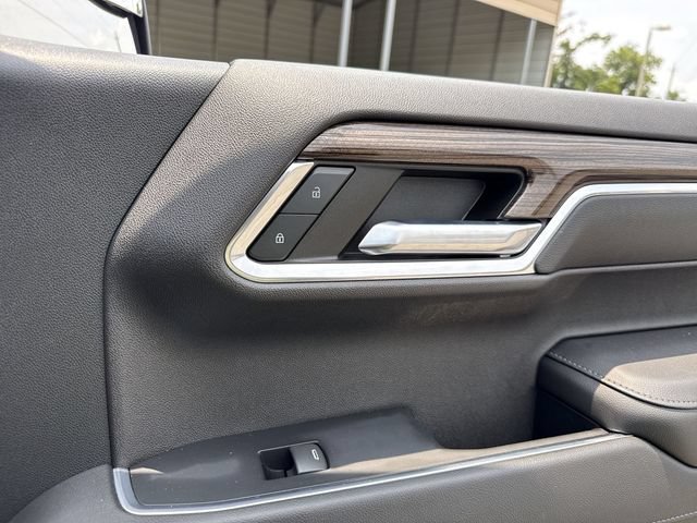 Used 2022 Chevrolet Silverado 1500 LT Trail Boss w/ LPO, Dark Essentials Package AWD/4WD image 27