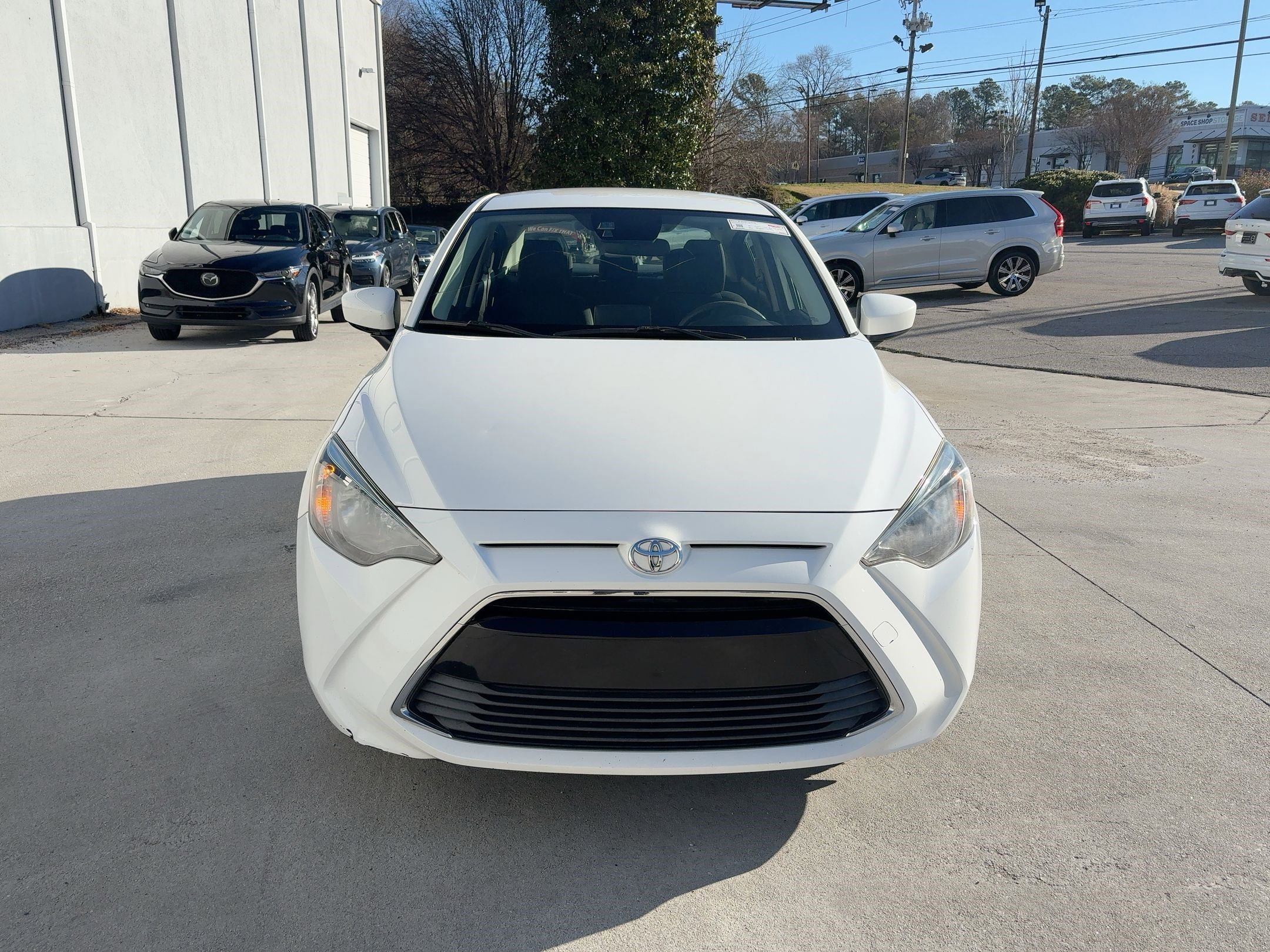 Used 2017 Toyota Yaris iA image 6
