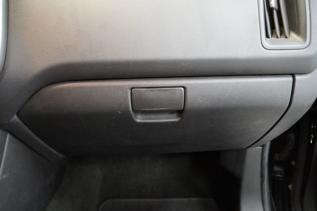 Used 2016 Chevrolet Colorado LT w/ LT Convenience Package image 35