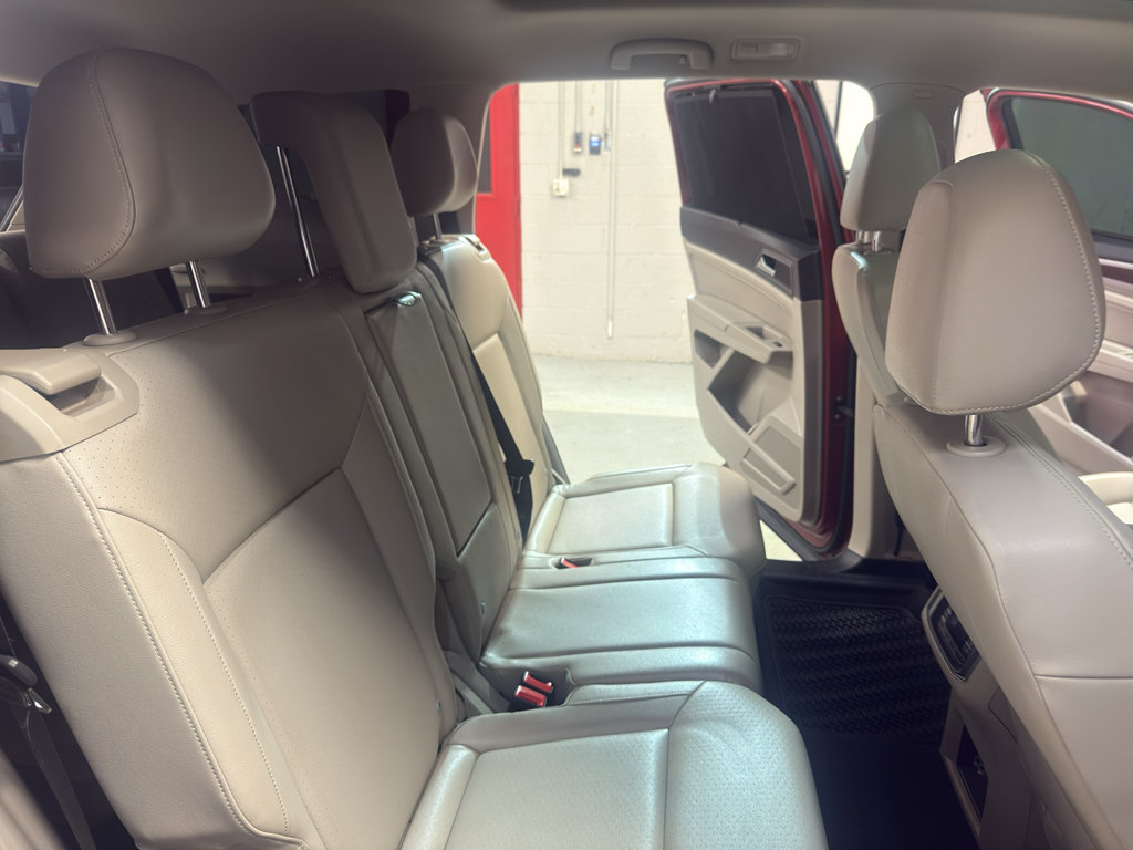 Used 2018 Volkswagen Atlas SEL AWD/4WD image 26