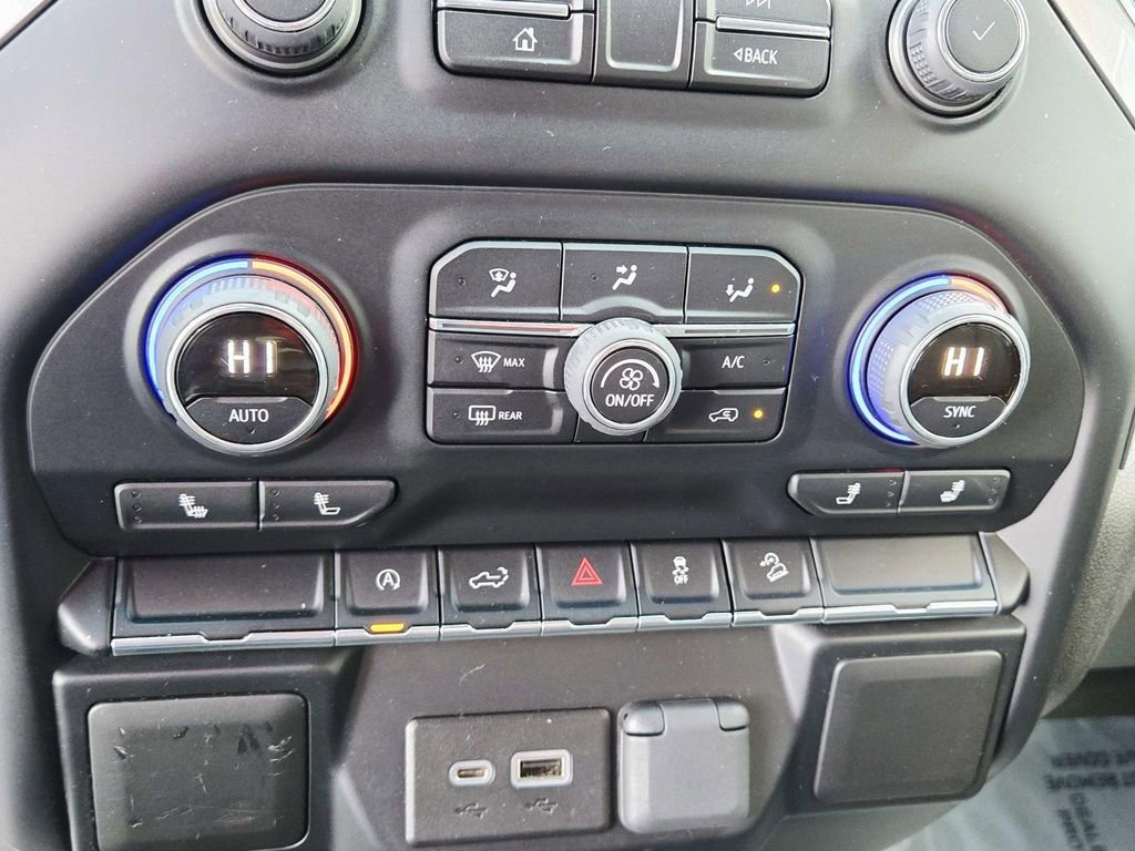 Used 2022 Chevrolet Silverado 1500 LT image 30